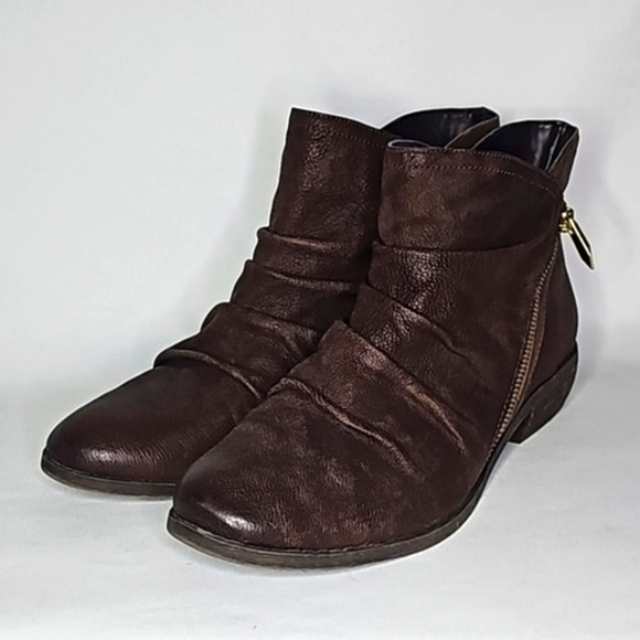 FERGIE ▪︎ MILESTONE BROWN BOOTIES ▪︎ SIZE 8.5 - Picture 2 of 12